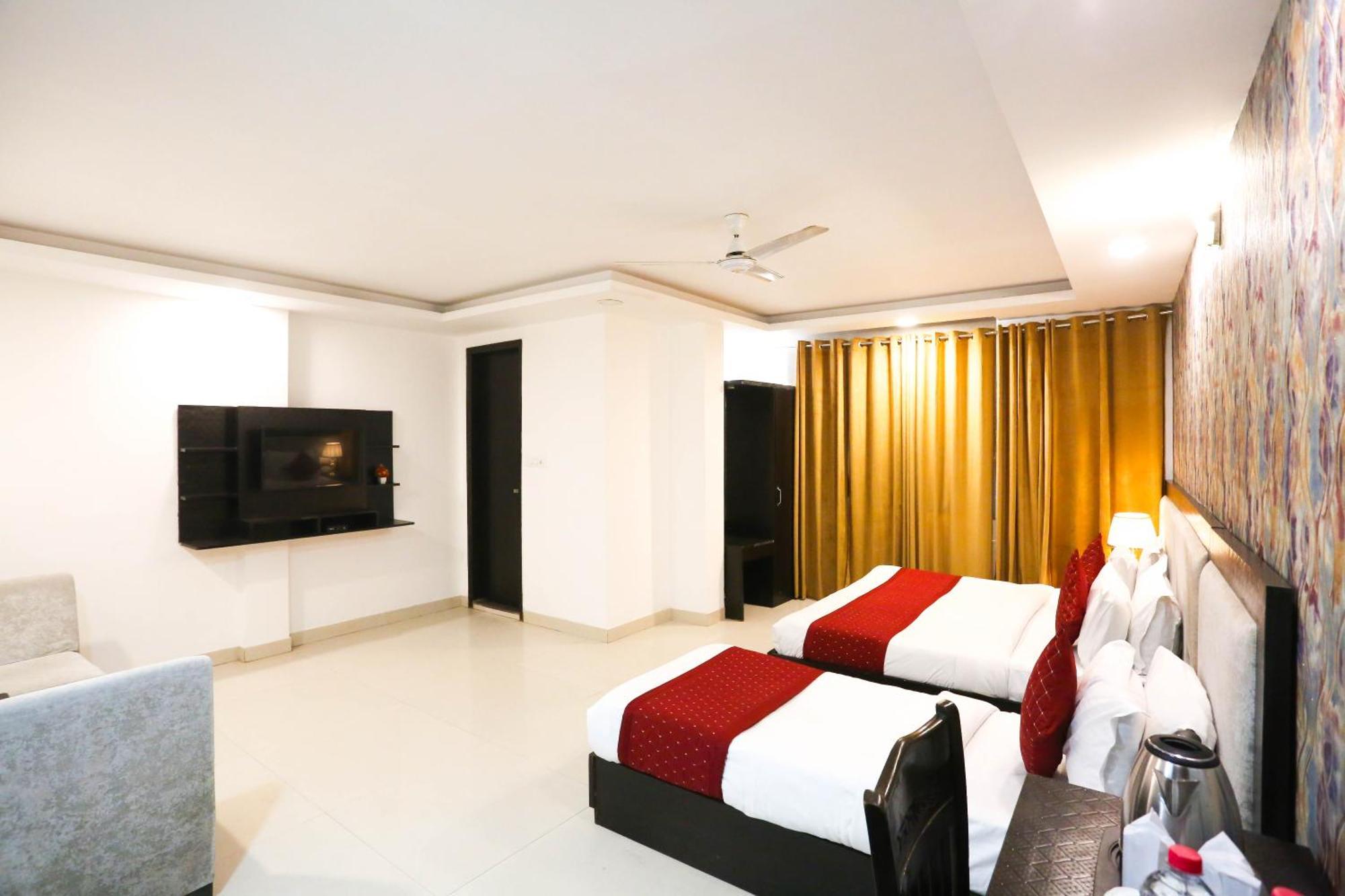Hotel Aashiyana New Delhi Luaran gambar